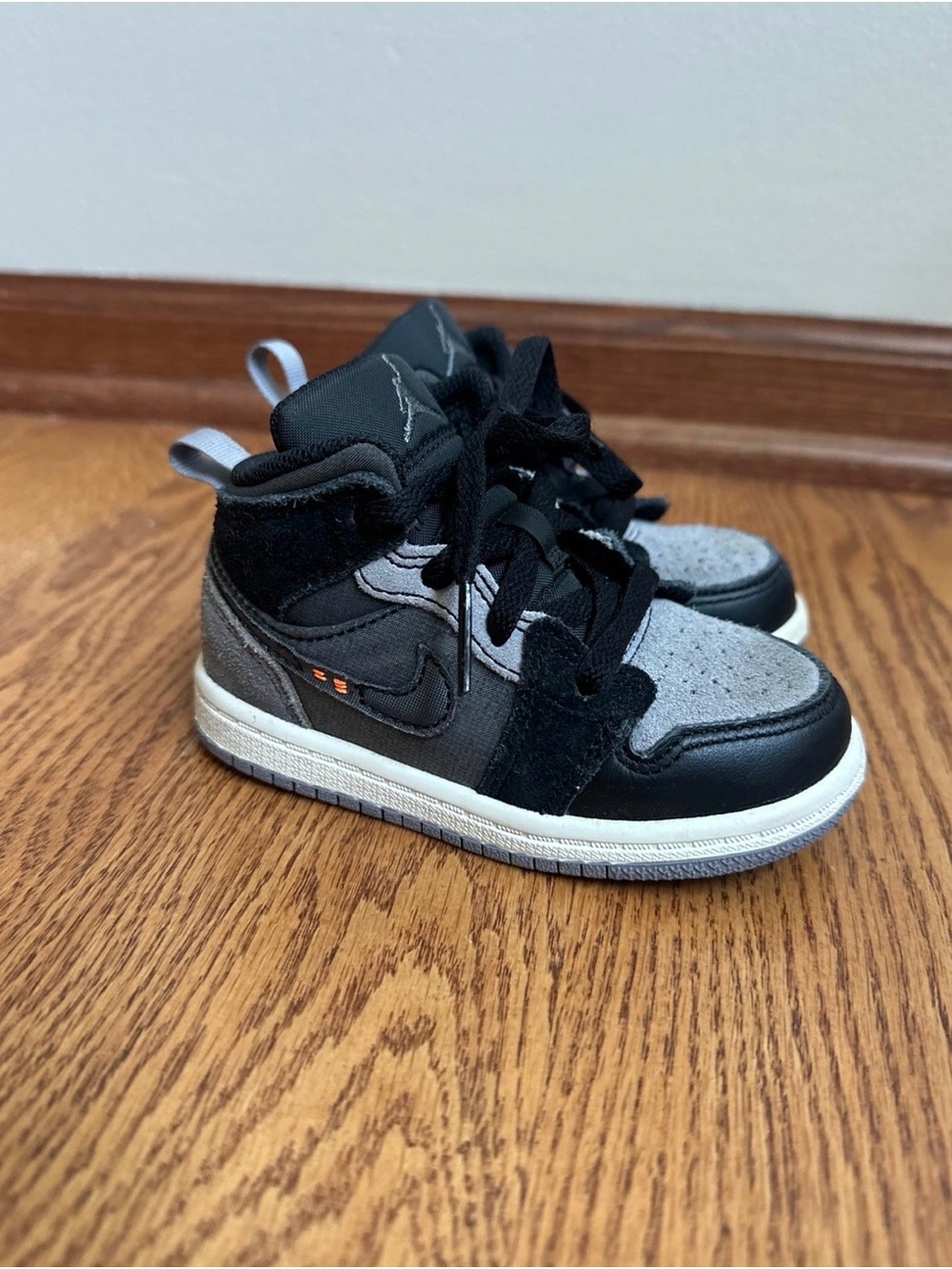 Nike Air Jordan Mid SE Craft Shoes Kids 7C
